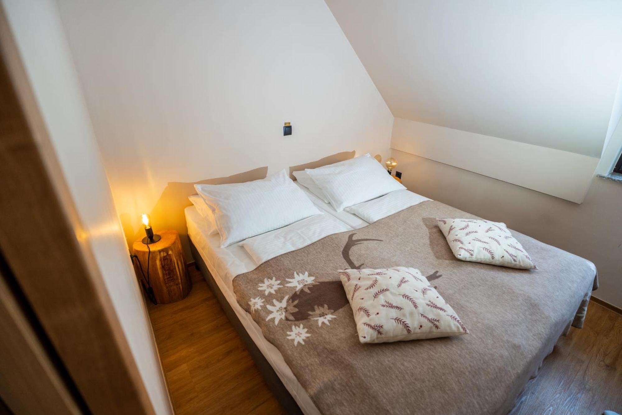 Jasna Chalet Resort クランスカゴーラ エクステリア 写真